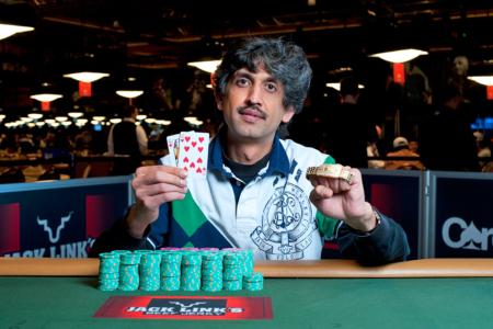2010 Bracelet Champion #35 -- Ayaz Mahmood