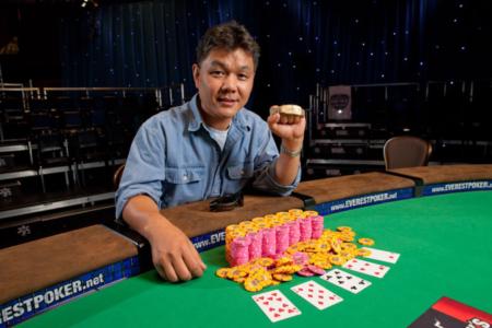 2010 Bracelet Champion #14 -- Yan Chen